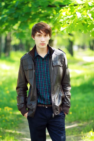 Young man outdoors — Stock Photo, Image