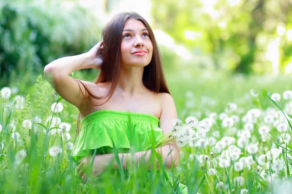 Primavera beleza menina — Fotografia de Stock