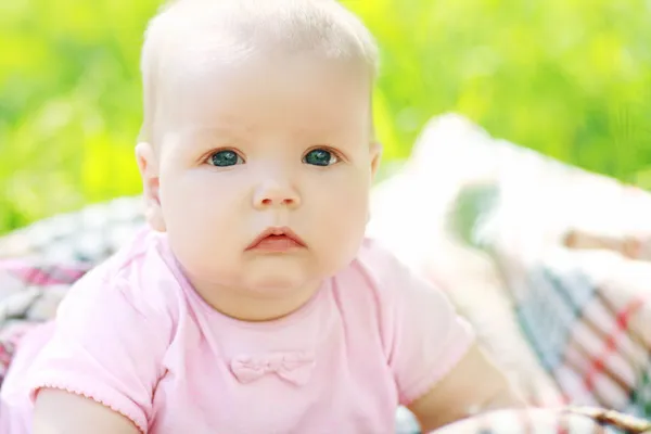 Beautiful baby — Stock Photo, Image