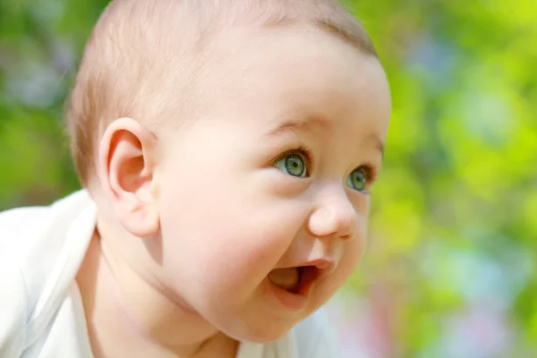 Beautiful baby — Stock Photo, Image