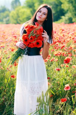 poppies alan kız