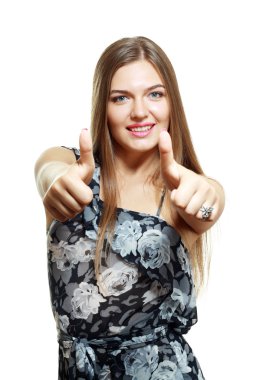 başparmak yukarıya ile güzel bir kadın