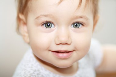 küçük bebek yüz