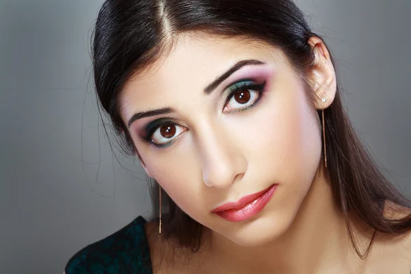 Modell mit hellem Make-up — Stockfoto