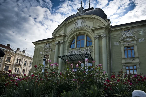 Opera theatre in Chernivtsi — Stock Photo, Image