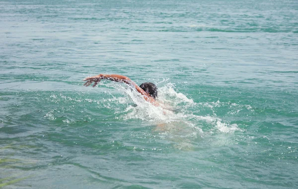 Erkek Yüzme — Stok fotoğraf