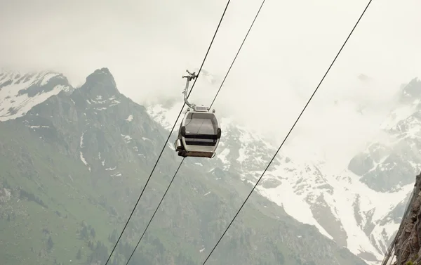 Gondola w górach — Zdjęcie stockowe
