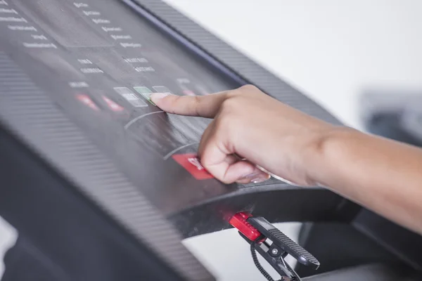 Finger presses the button — Stock Photo, Image