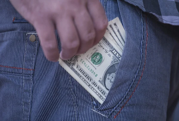Dinero en tu bolsillo — Foto de Stock