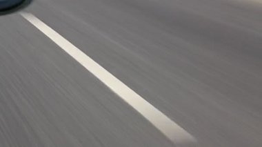 aralıklı yol işaretleri