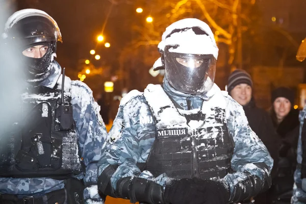 Demonstranter fra Den europeiske union på Maidan . – stockfoto