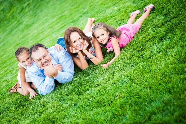 Happy family — Stock Photo, Image