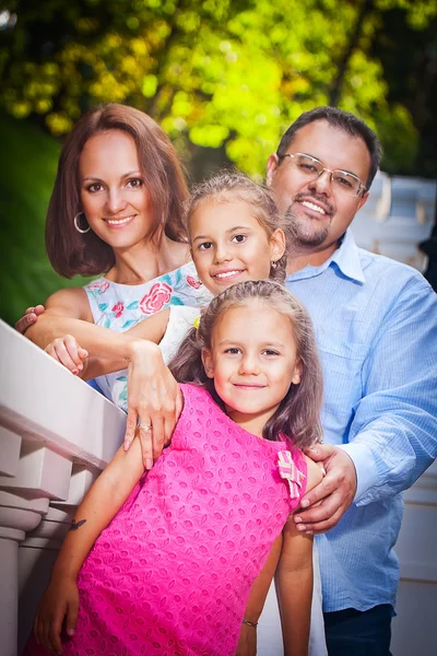 Gelukkige familie — Stockfoto