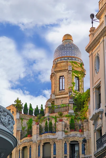 Dantel cephede Madrid tarihi binalar — Stok fotoğraf