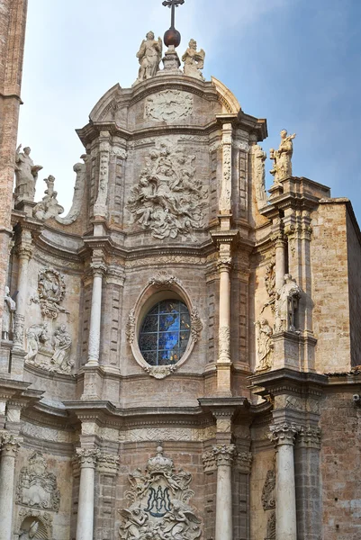 Valencia, Spanje, gevel van de kathedraal kerk. — Stockfoto