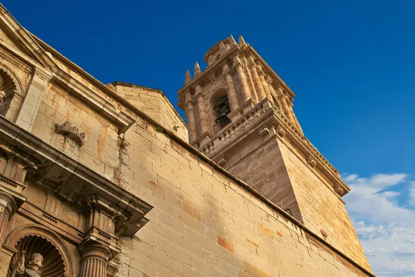 Edificios históricos con frentes de encaje de la ciudad Valencia España — Foto de Stock