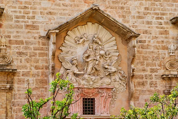Valencia, Spanien, Fassade der Kathedrale. — Stockfoto
