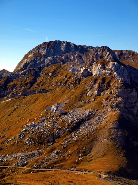 Passe de montanha no Parque Nacional Durmitor — Fotografia de Stock