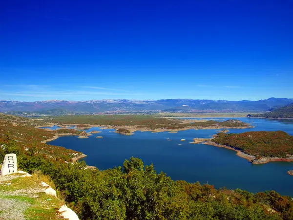 Slansko jezero, Černá Hora — Stock fotografie