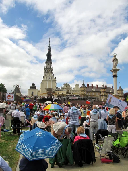 VII kongress av den katolska karismatiska förnyelsen czestochowa, po — Stockfoto