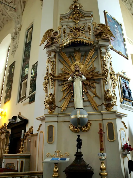 Dentro de la histórica iglesia de Santa Ana en Koden en Polonia — Foto de Stock