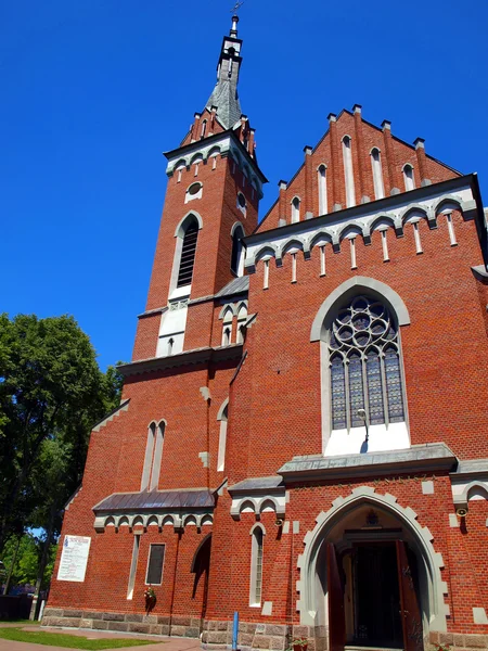 Iglesia de San Adalberto en Wawolnica cerca de la famosa capilla de th —  Fotos de Stock