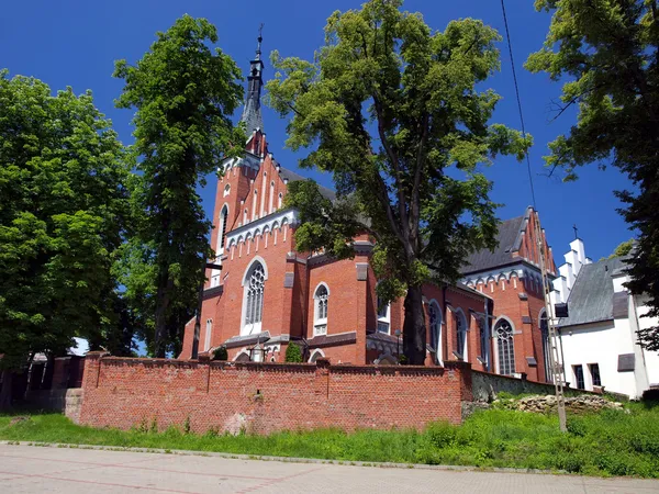 Church of St. Adalbert in Wawolnica near the famous chapel of th — Stock Photo, Image