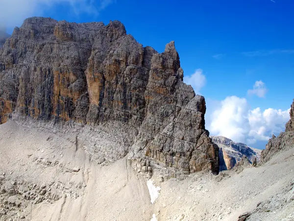 Alpine view from the Campanile dei Camosci region in the Brenta — Stock Photo, Image