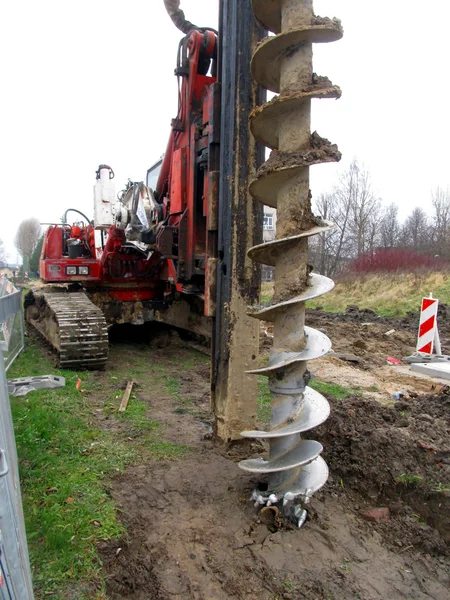 delik Delme Makinası