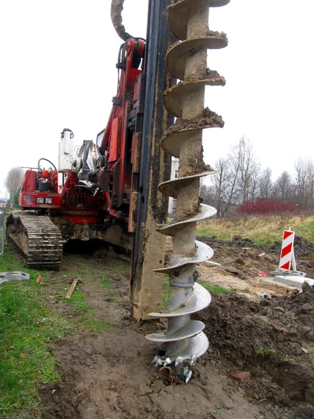 delik Delme Makinası