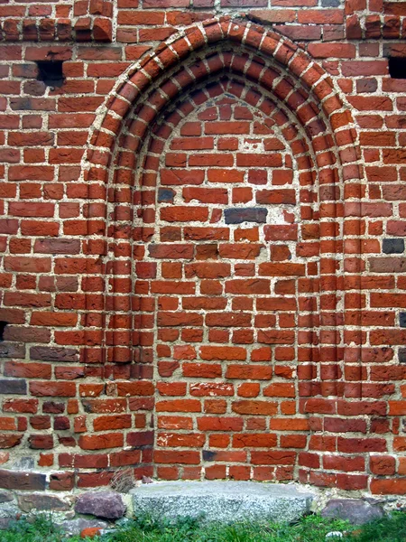 Ruínas da igreja gótica do século XIV em Trzesacz — Fotografia de Stock