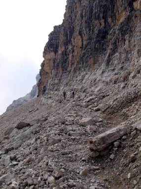 yol Alfredo Benini İtalya Brenta Dolomites dağlarında