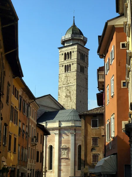 The well-known church of Santa Maria Maggiore, in the city of Tr — Stock Photo, Image