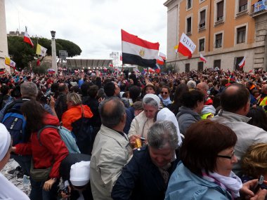 Roma, Vatikan - 27 Nisan 2014: peter Meydanı, bir celebratio