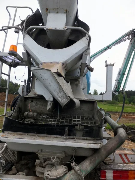 Mezclador de concreto propulsado con bomba —  Fotos de Stock