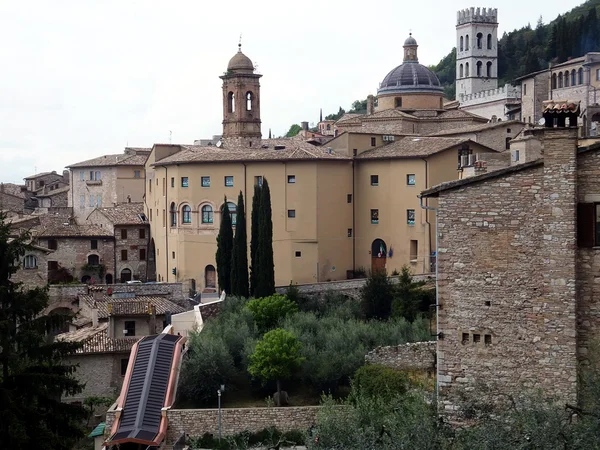 Panorama della città vecchia di Assisi in Italia — Foto Stock