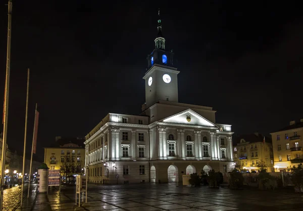 Câmara Municipal Kalisz Polônia Noite Prefeitura Kalisz Neoclássica Erguida Nos — Fotografia de Stock