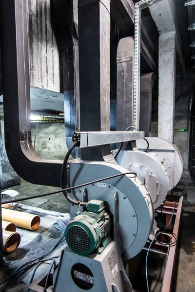 Três Pequenos Ventiladores Que Fornecem Combustão Zonas Forno — Fotografia de Stock