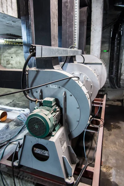 Három Kis Ventilátor Amelyek Égési Levegővel Látják Kazánzónákat — Stock Fotó