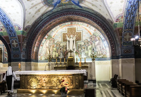 Lisieux Francia Septiembre 2016 Dentro Basílica Santa Teresa Lisieux Normandía — Foto de Stock