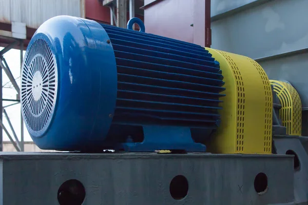 Grote Elektromotor Gebruikt Voor Het Aandrijven Van Radiale Ventilator — Stockfoto