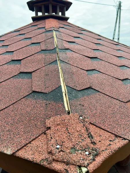 Damage Roof Covering Made Shingle Gazebo Garden — Stock Photo, Image