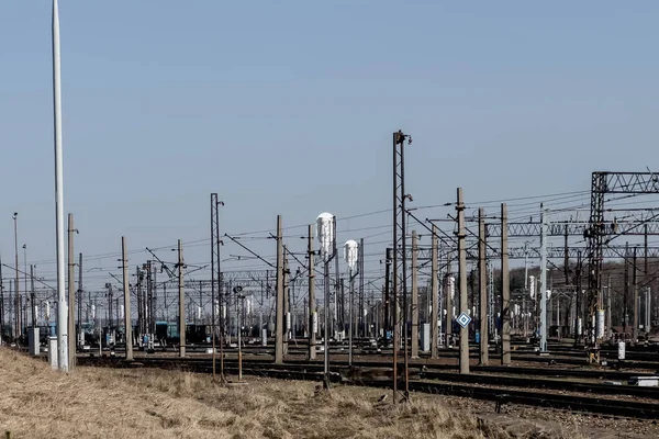 Tarnowskie Gory 'deki demiryolu altyapısının bir parçası, Yukarı Silezya' nın kuzeyinde, Polonya 'nın en büyük demiryolu kavşağı ve kamburu olan bir şehir,.