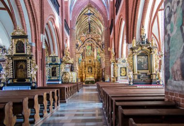 Torun, Polonya, 09 Mayıs 2022: Polonya 'nın Torun kentindeki St. James Kilisesi