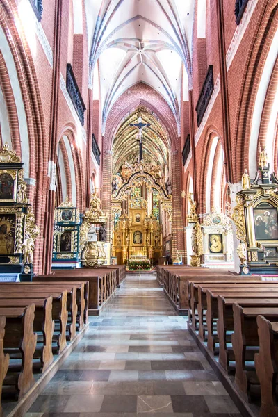 2022年5月9日 波兰托伦 波兰托伦圣詹姆斯教堂的内部 — 图库照片
