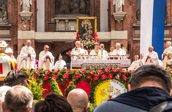 Piekary Poland May 2022 Pilgrimage Men Young People Sanctuary Mary — ストック写真