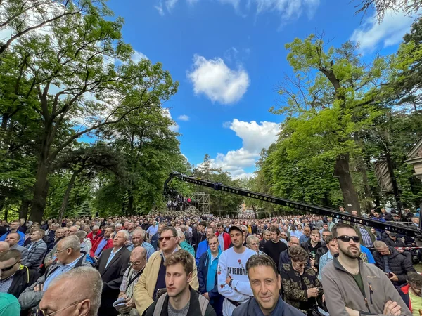 Piekary Poland May 2022 Pilgrimage Men Young People Sanctuary Mary — Stock Photo, Image