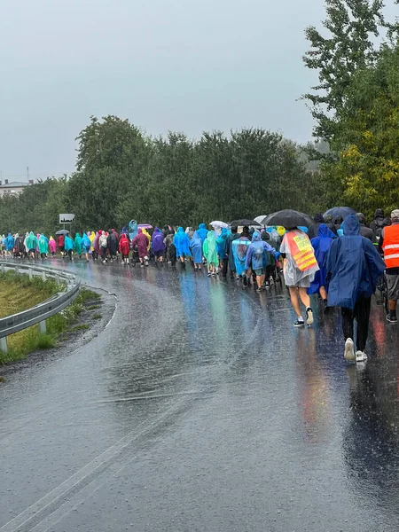 Pěší Pouť Panně Marii Jasné Hoře Czestochowě Deštivého Počasí Polsko — Stock fotografie