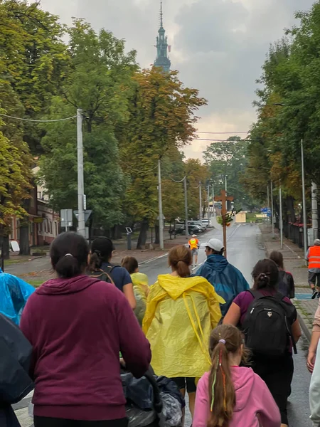 Walking Pilgrimage Our Lady Jasna Gora Czestochowa Rainy Weather Poland — Stock Photo, Image