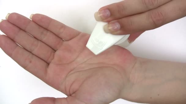 Мыло для рук — стоковое видео